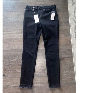 NWT Vince Camuto size 27/4 black denim ankle pants